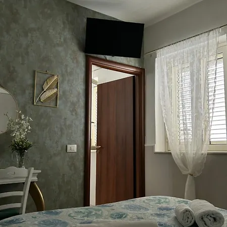 La Finestrella Appartamento Giardina Gallotti